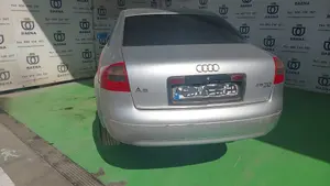 AUDI A6 BERLINA (4B2) foto 5