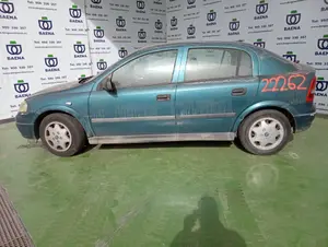 OPEL ASTRA G BERLINA foto 1
