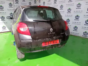 RENAULT CLIO III foto 4