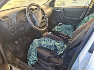 OPEL ASTRA G BERLINA foto 5
