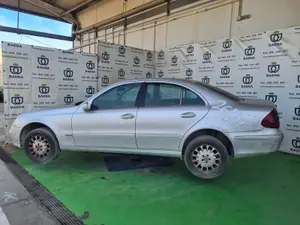 MERCEDES-BENZ CLASE E (BM 211) BERLINA foto 6