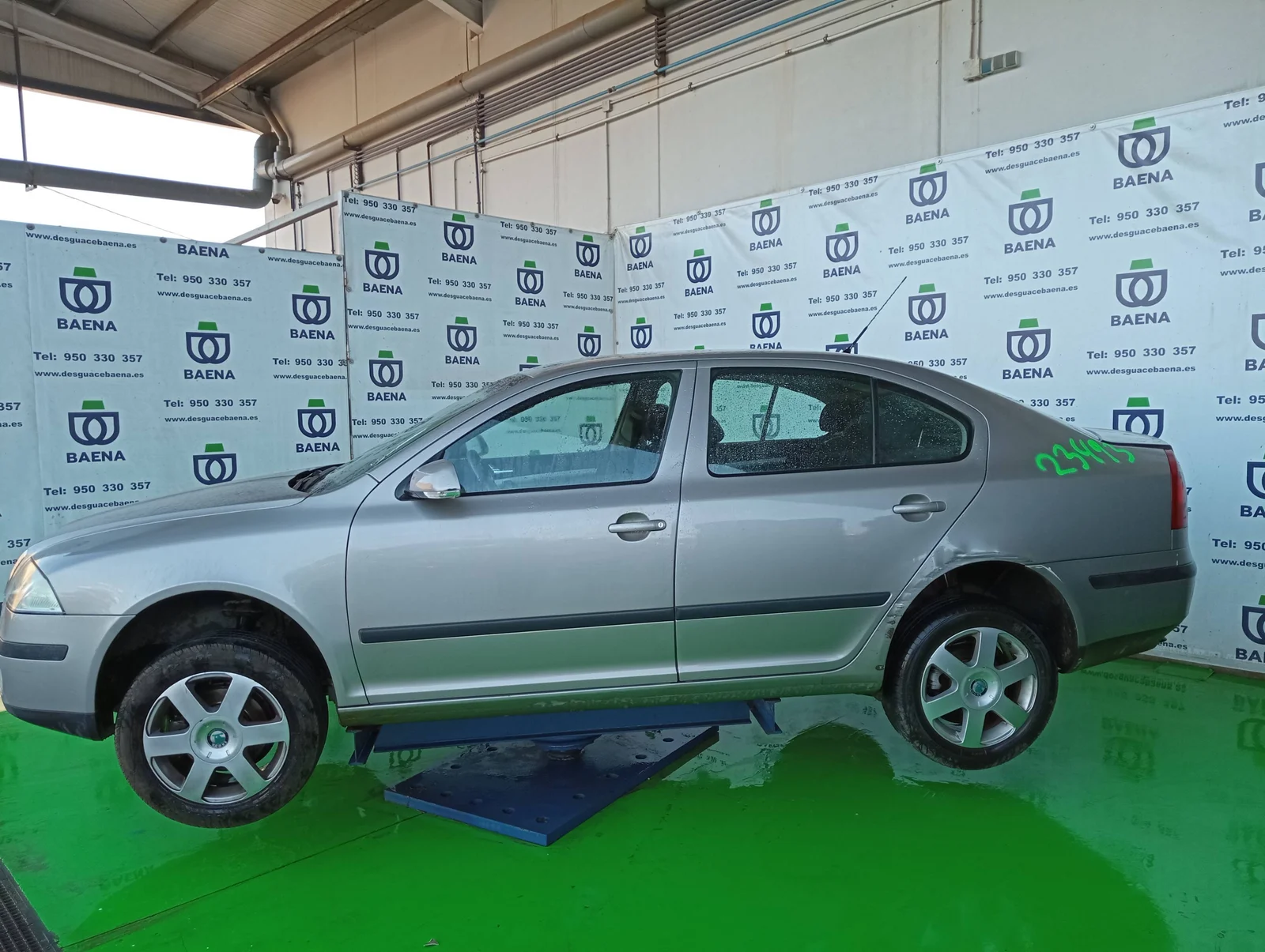 SKODA OCTAVIA BERLINA (1Z3)