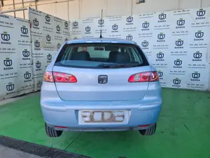 SEAT IBIZA (6L1) foto 6