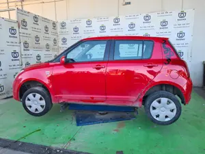 SUZUKI SWIFT BERLINA (RS/MZ) foto 7