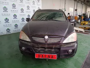 SSANGYONG KYRON foto 3