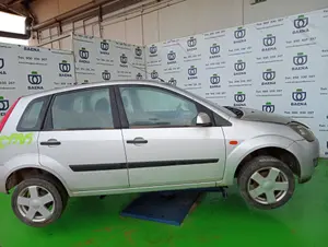 FORD FIESTA (CBK) foto 4