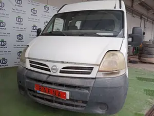 NISSAN INTERSTAR (X70) foto 2