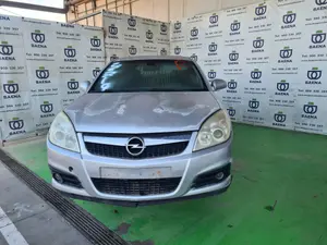 OPEL VECTRA C BERLINA foto 1