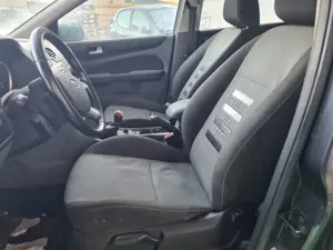 FORD FOCUS BERLINA (CAP) foto 3