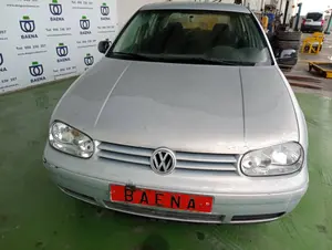 VOLKSWAGEN GOLF IV BERLINA (1J1)(10.1997) foto 4