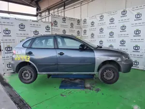 SEAT IBIZA (6L1) foto 4