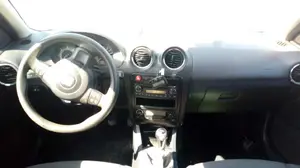 SEAT CORDOBA BERLINA (6L2) foto 7