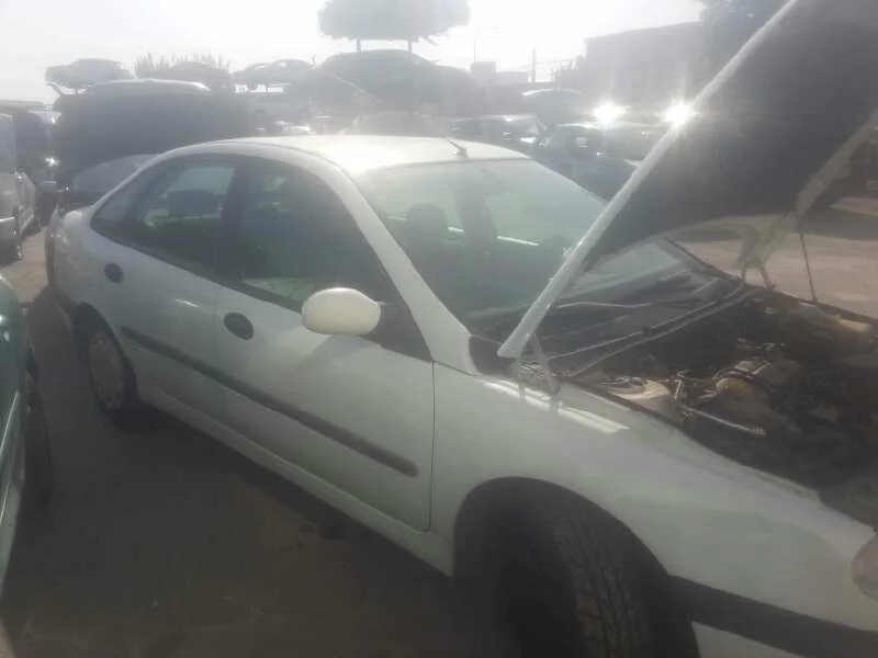 RENAULT LAGUNA (B56)