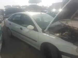 RENAULT LAGUNA (B56) foto 1