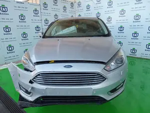 FORD FOCUS BERLINA (CEW) foto 2