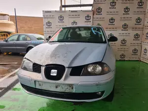 SEAT IBIZA (6L1) foto 1