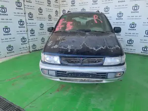 MITSUBISHI SPACE WAGON (N30/N40) foto 1