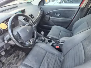 RENAULT MEGANE III BERLINA 5P foto 4