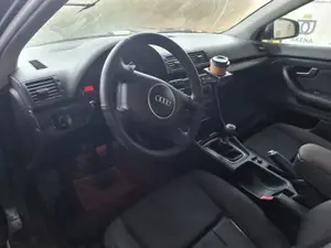 AUDI A4 BERLINA (8E) foto 6