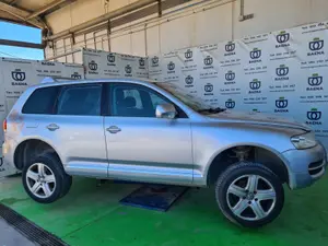 VOLKSWAGEN TOUAREG (7LA) foto 2