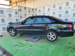 MERCEDES-BENZ CLASE E (BM 211) BERLINA foto 7