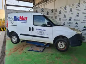 OPEL COMBO D foto 2