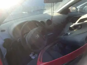 SEAT IBIZA (6L1) foto 2