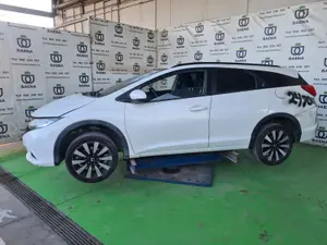 HONDA CIVIC TOURER (FK) foto 3