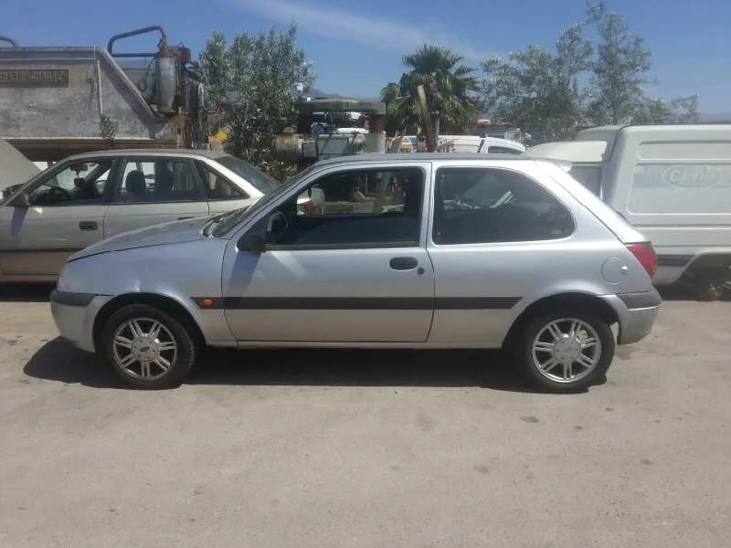 FORD FIESTA BERLINA