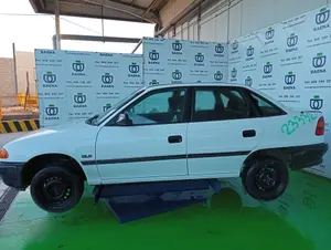 OPEL ASTRA F BERLINA foto 1