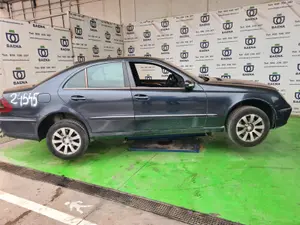 MERCEDES-BENZ CLASE E (BM 211) BERLINA foto 2