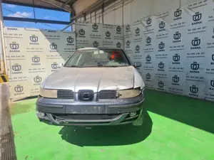 SEAT LEON (1M1) foto 1