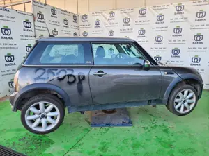 BMW MINI (R50,R53) foto 4