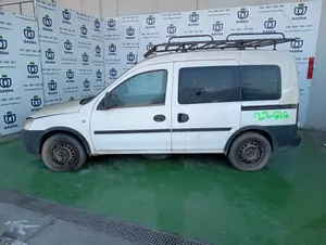 OPEL COMBO (CORSA C) foto 1