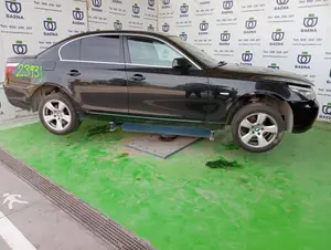 BMW SERIE 5 BERLINA (E60) foto 4