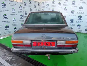 BMW SERIE 5 (E28) foto 2