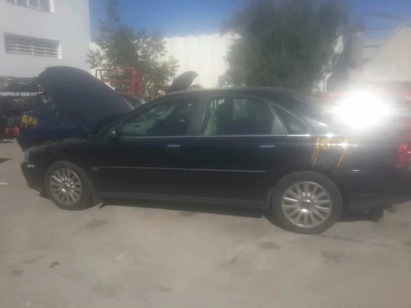VOLVO S80 BERLINA