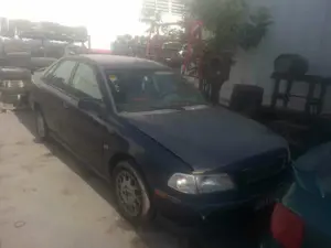 VOLVO S40 BERLINA foto 2