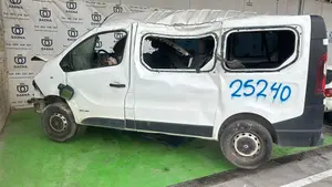 RENAULT TRAFIC III FURGÓN foto 3