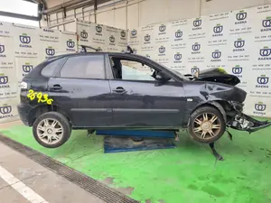 SEAT IBIZA (6L1) foto 3