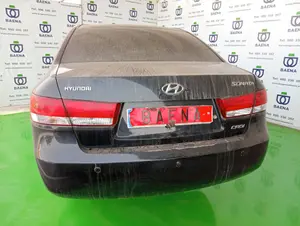HYUNDAI SONATA (NF) foto 4