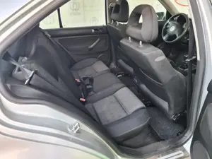 VOLKSWAGEN BORA BERLINA (1J2)(1998) foto 4