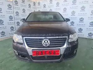VOLKSWAGEN PASSAT BERLINA (3C2) foto 3