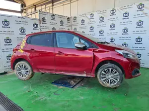 PEUGEOT 208 foto 4