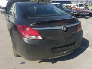 OPEL INSIGNIA BERLINA foto 2