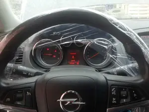 OPEL INSIGNIA BERLINA foto 4