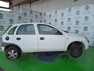 OPEL CORSA C foto 3