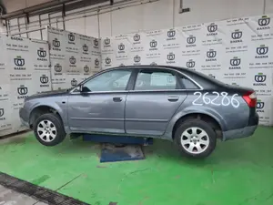 AUDI A4 BERLINA (8E) foto 5