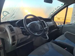 RENAULT TRAFIC II COMBI foto 5