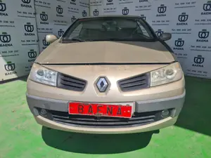 RENAULT MEGANE II BERLINA 3P foto 1